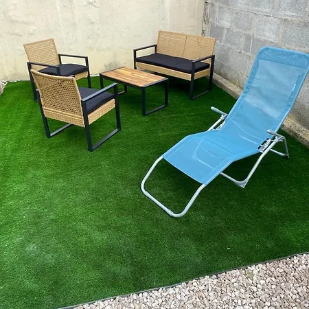 Casa Mediterran 아파트